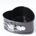 The heart-shaped pan  non stick baking cake mold bottom pan cake