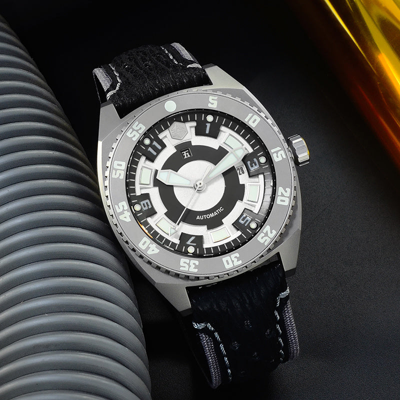 Men's Titanium alloy mechanical limited edition watch