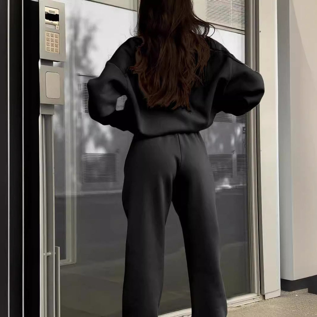 Women's Sporty Full-Zip Sweatshirt and Pants Set